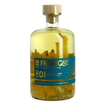 acheter La FABRIQUE N°1 Rhum arrangé Ananas Victoria - Noix de Coco 70 cl