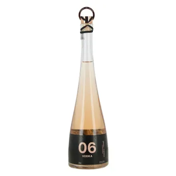 achat de VODKA 06 Vodka au Vin Rosé de Provence 70 cl
