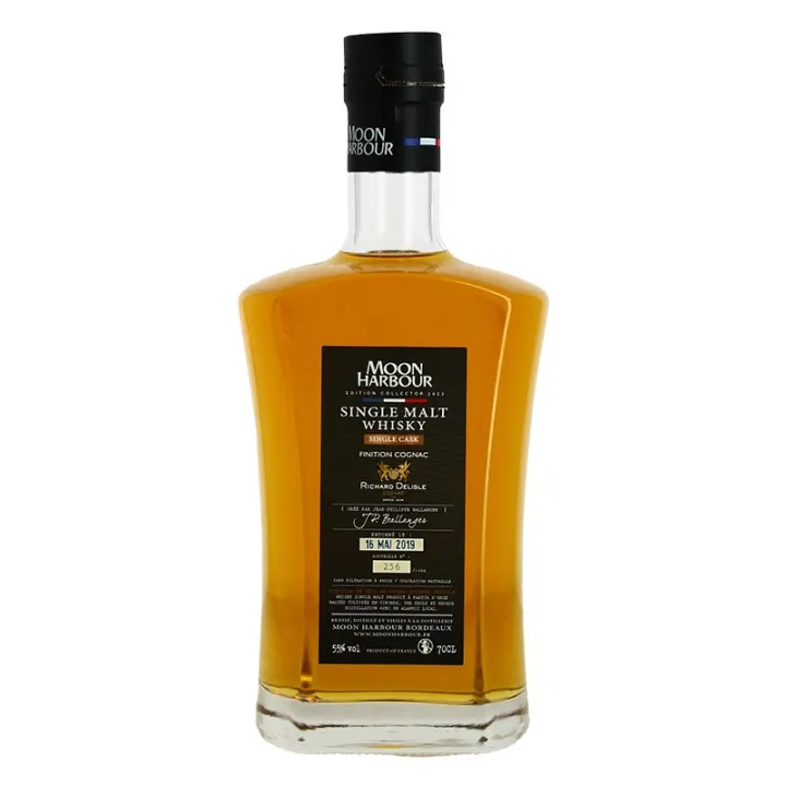 single cask Single malt Whisky MOON HARBOUR Finition en fût de COGNAC