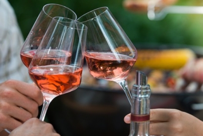 Quel est le meilleur vin rosé? Comment est fait un vin rosé ? on vous répond !
