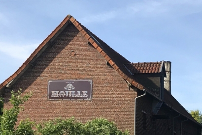 En savoir plus sur le Genièvre de Houlle de la Distillerie Persyn